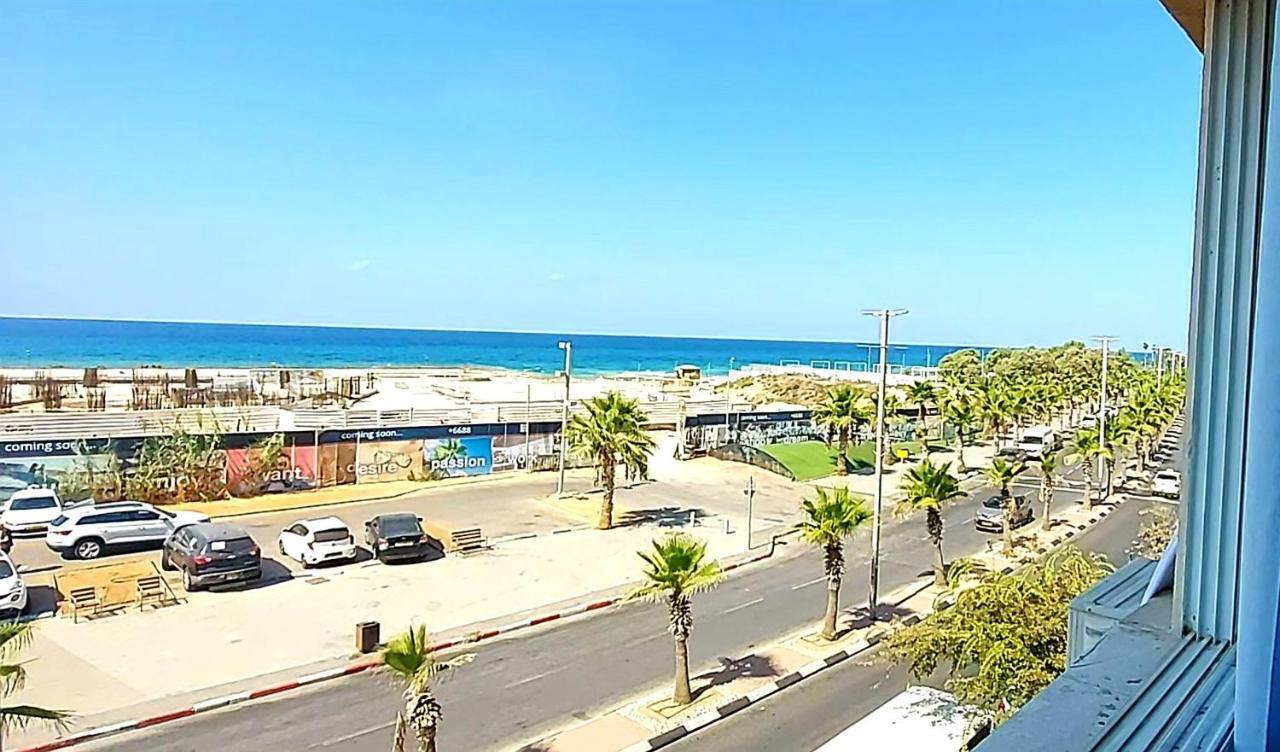 Beachfront Studio Apartment Bat Yam 412 Exteriör bild
